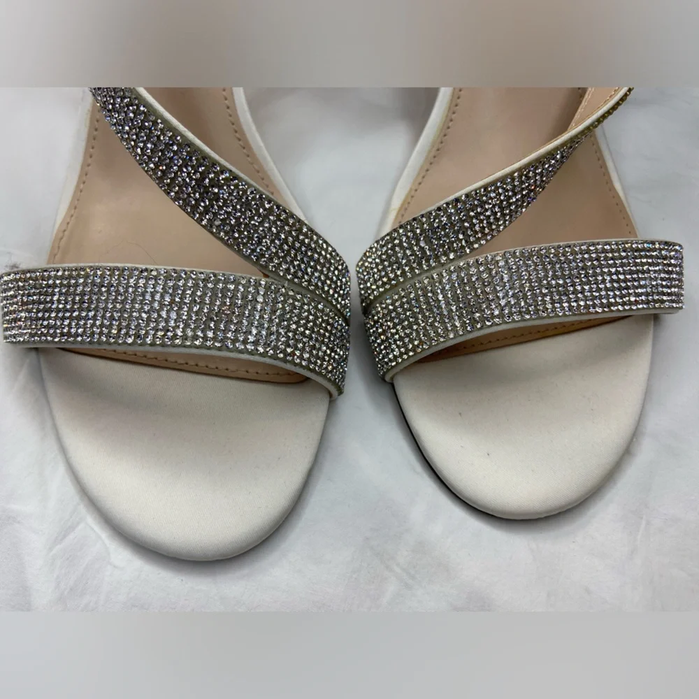 Nina New Rhinestone Satin Strappy Slingback Sandal Pumps Silver & White size 10‎